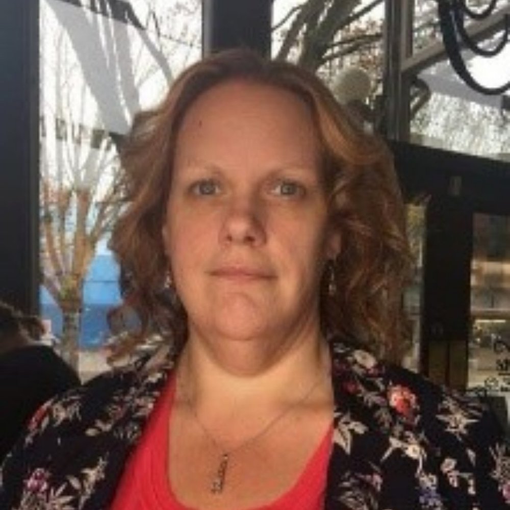 Meet your Posher, Dr lena